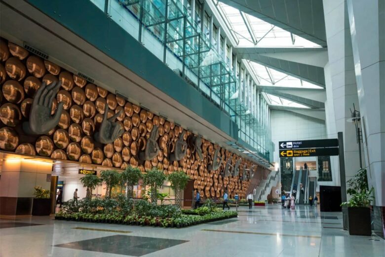 busiest airports passengers traffic volume new delhi international airport luxe digital