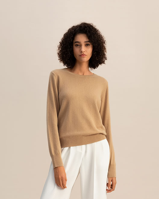 best luxury gifts for women lilysilk cashmere crewneck