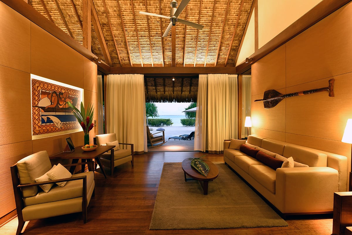 Luxe Digital luxury hotel The Brando Tetiaroa villa bedroom