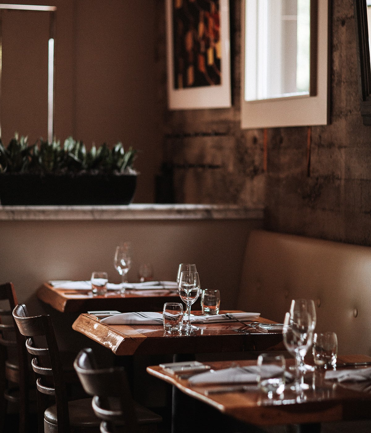 Luxe Digital luxury restaurant Healdsburg Valette dining